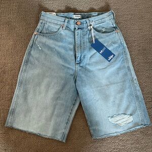 Wrangler Women's Size 28 High Rise Festival Bermuda Denim Jean Shorts